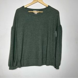 5/$30 Everleigh semi balloon sleeve top